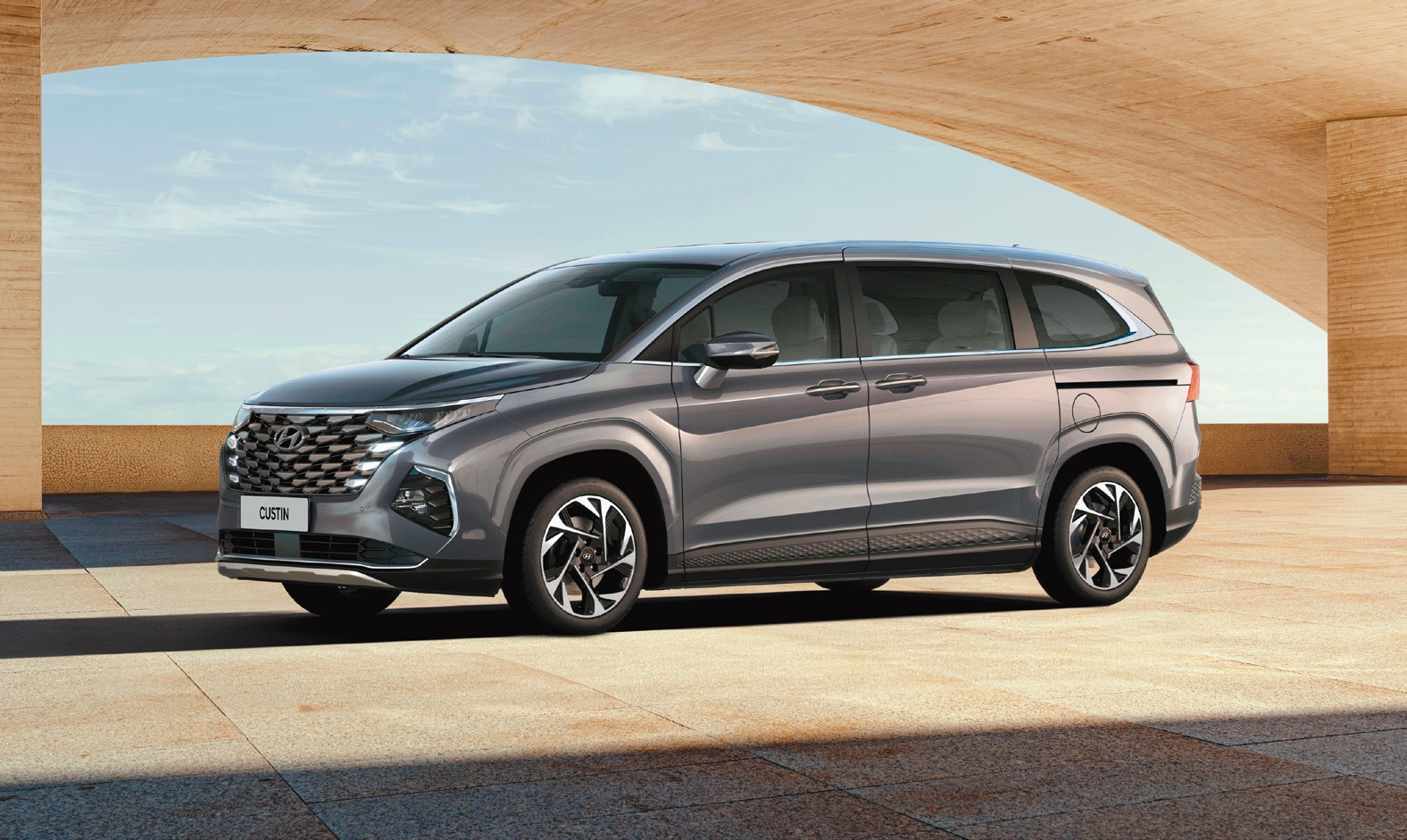 Hyundai Custin Travel